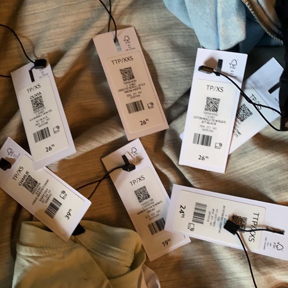 LOT OF BRAND NEW DYNAMITE CLOTHES - Picture 1 of 13